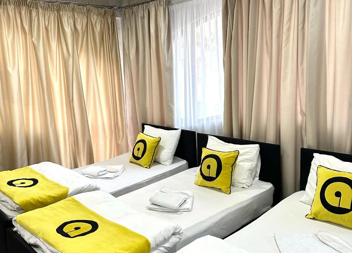 Hotel Aira Plaza 第比利斯 3*,